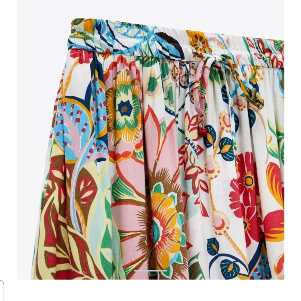 ZARA Floral Printed Skirt - Picture 3 of 3